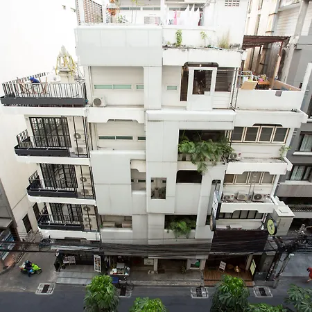 Qilombo Hostel Silom - Hq