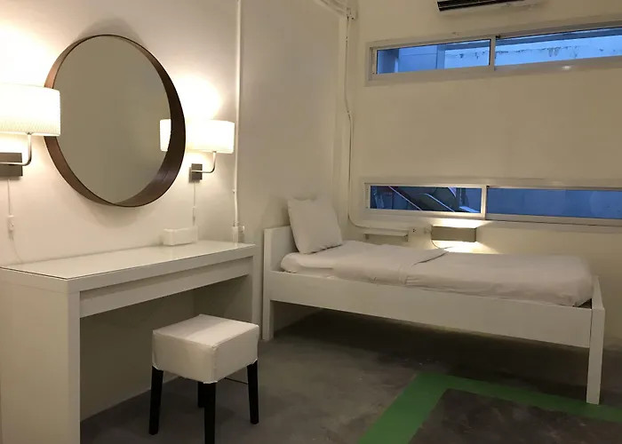 Qilombo Silom - Hq 호텔 2*